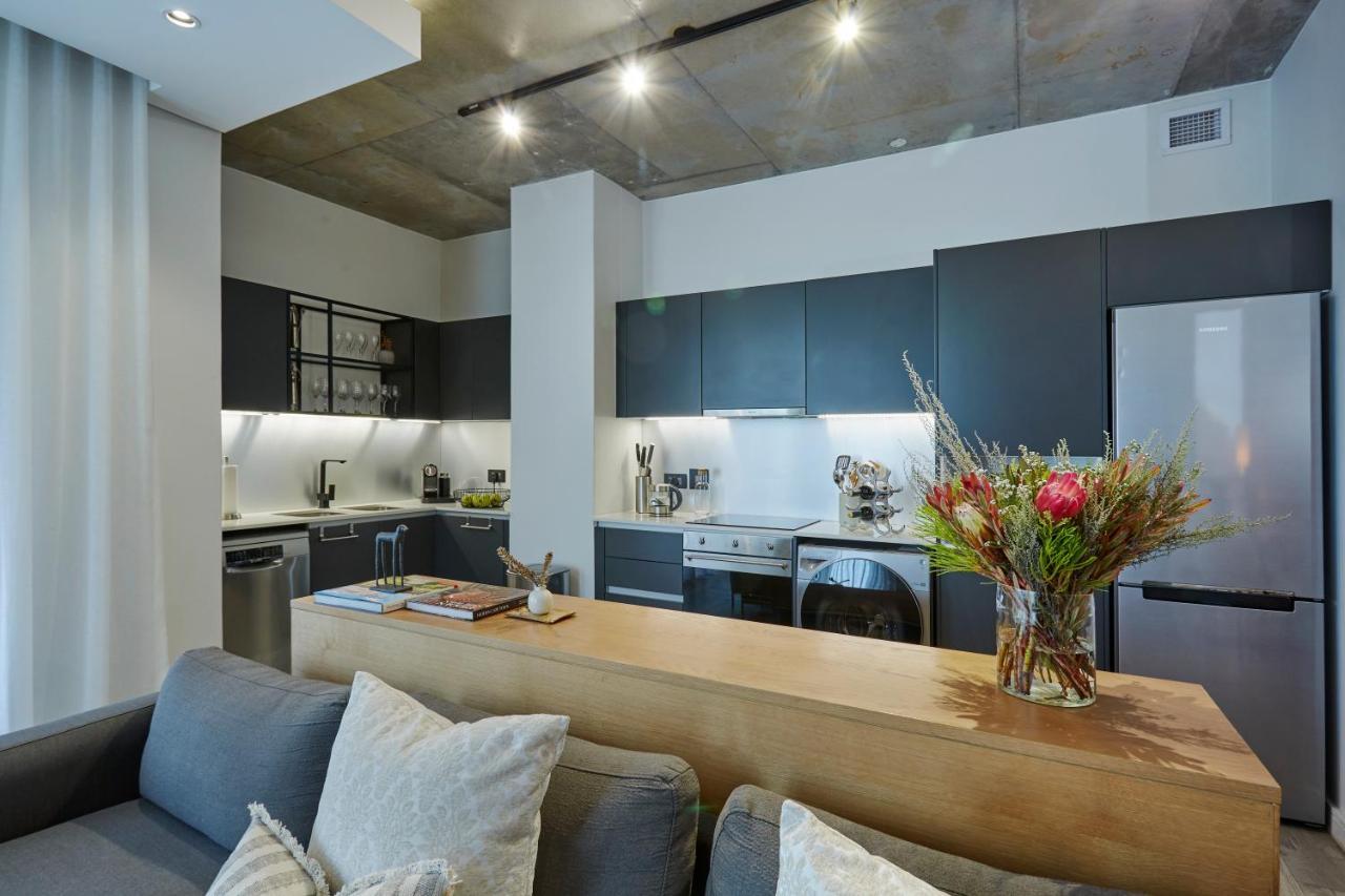 The Signature Luxury Apartment เคปทาวน์ ภายนอก รูปภาพ