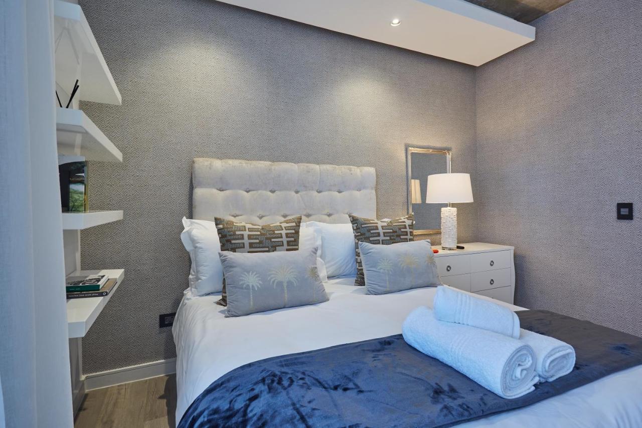The Signature Luxury Apartment เคปทาวน์ ภายนอก รูปภาพ